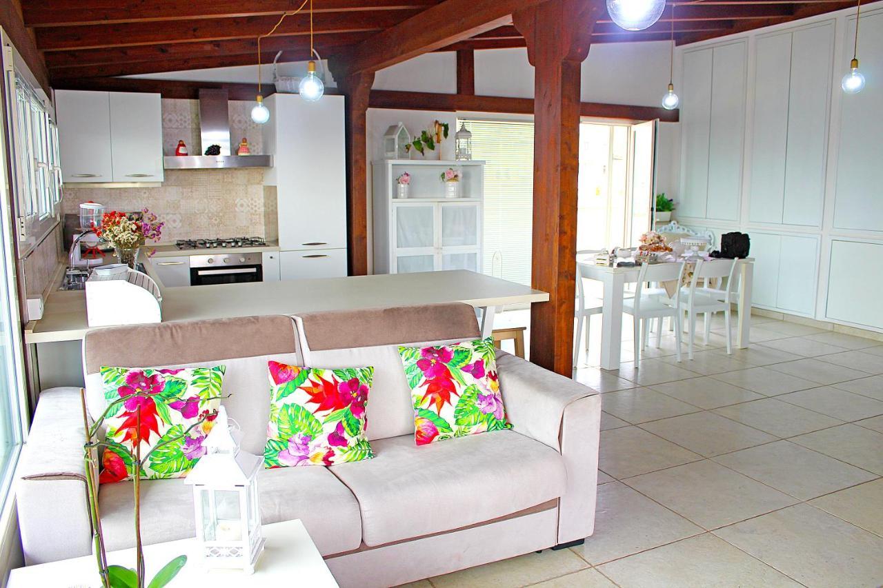 Holiday home White