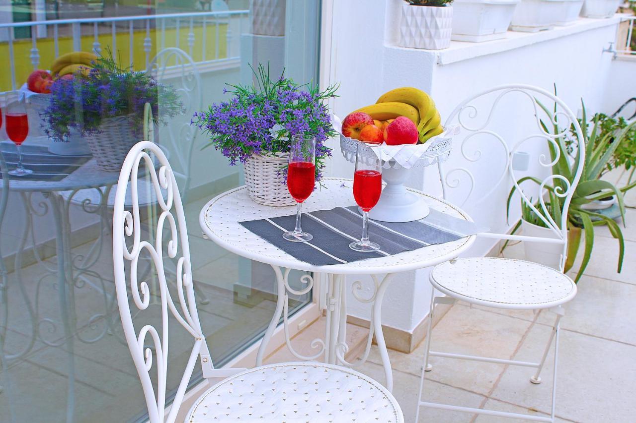White Holiday home *
